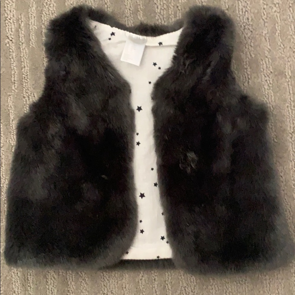 H&M baby girl faux fur vest